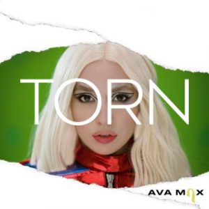 Ava Max Torn
